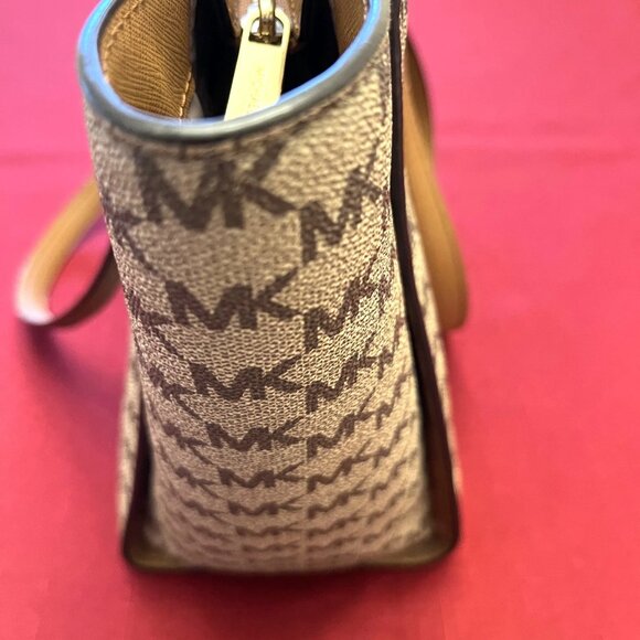 Michael Kors Dee Dee Brown And Creme Coated Canvas Leather Trim Bag - Picture 4 of 16